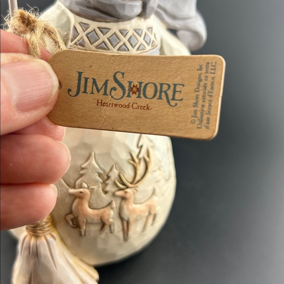 Jim Shore Heartwood Creek White Woodland Snowman with Broom figurine. - Picture 4 of 5